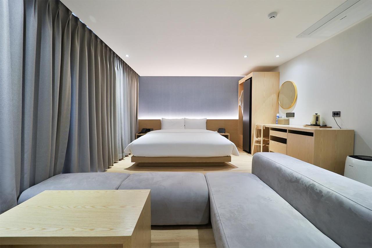 אולסן Custom Hotel מראה חיצוני תמונה
