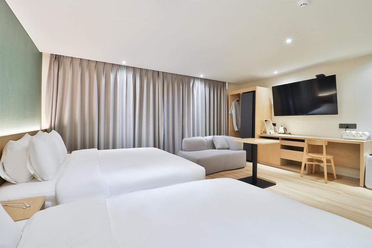 אולסן Custom Hotel מראה חיצוני תמונה
