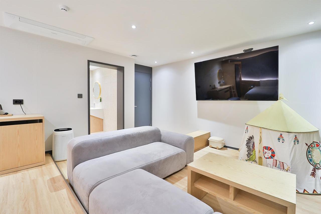 אולסן Custom Hotel מראה חיצוני תמונה