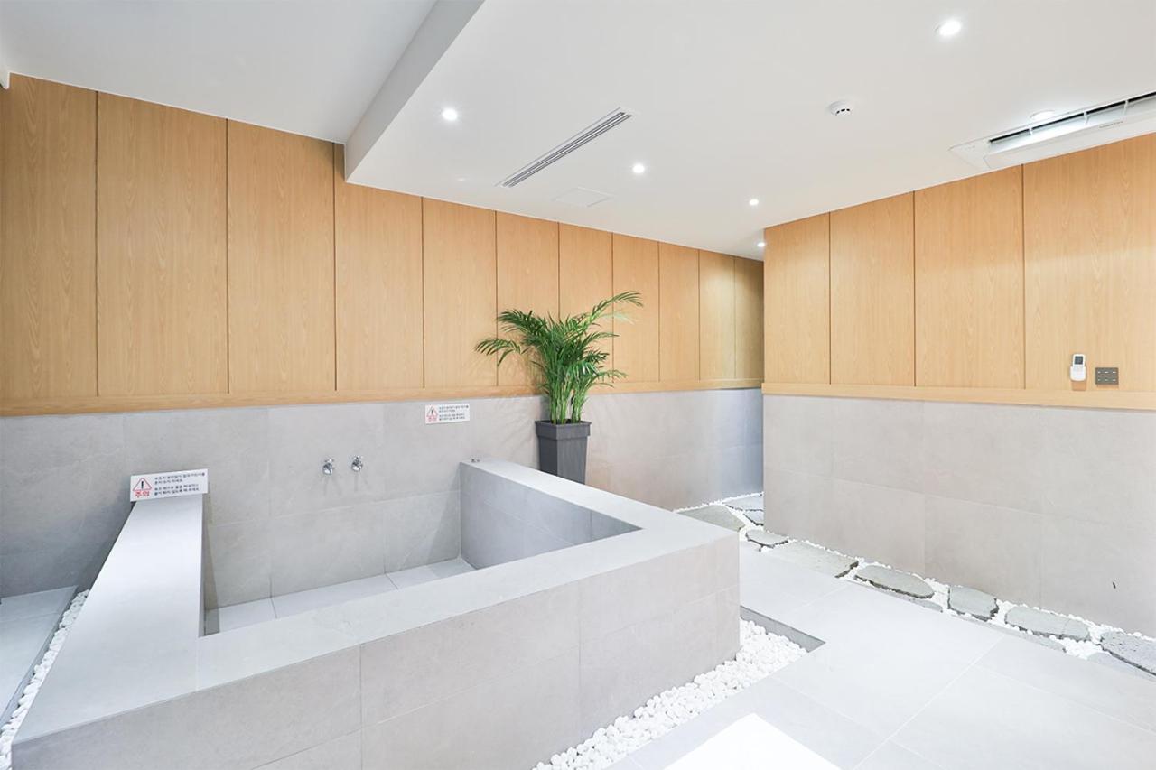 אולסן Custom Hotel מראה חיצוני תמונה