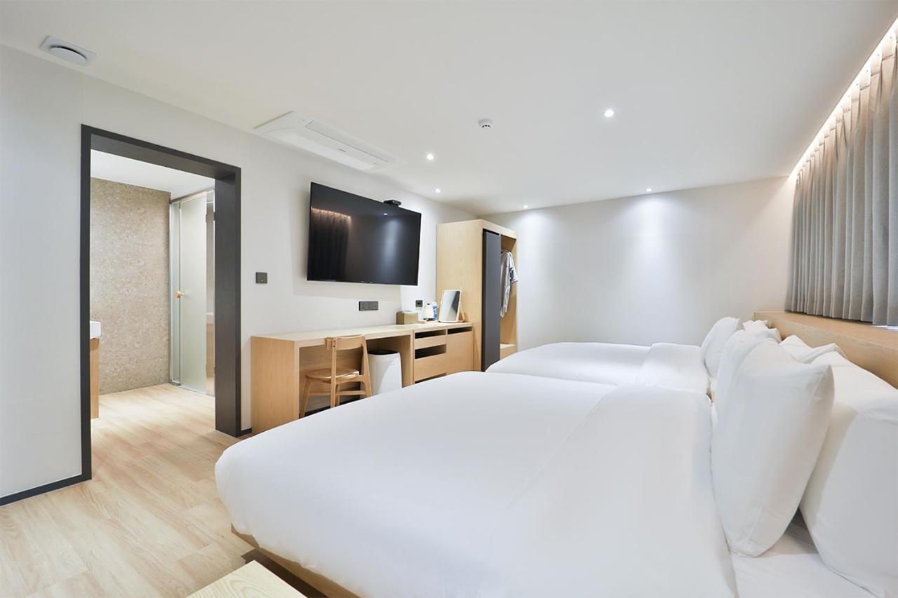 אולסן Custom Hotel מראה חיצוני תמונה