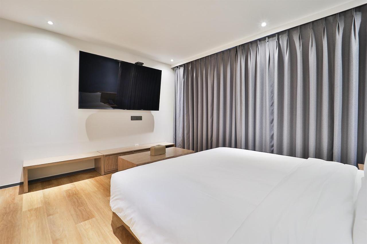 אולסן Custom Hotel מראה חיצוני תמונה