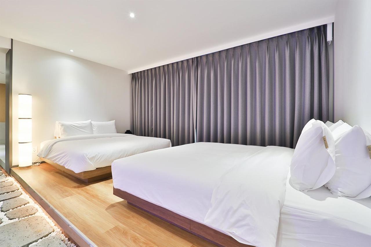 אולסן Custom Hotel מראה חיצוני תמונה